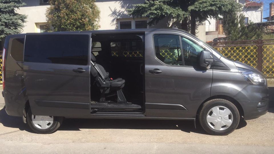 Bus Ford — widok pojazdu